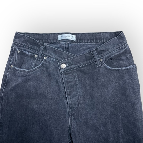 Abercrombie Fitch Women Jeans  Black Dad High Rise Size 29 - Picture 1 of 7